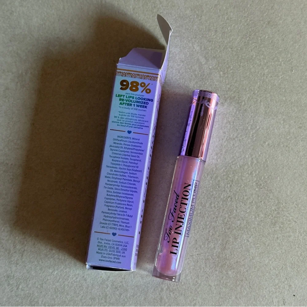 Too Faced Lip Injection Maximum Plump in Blueberry Buzz – Extra Strength